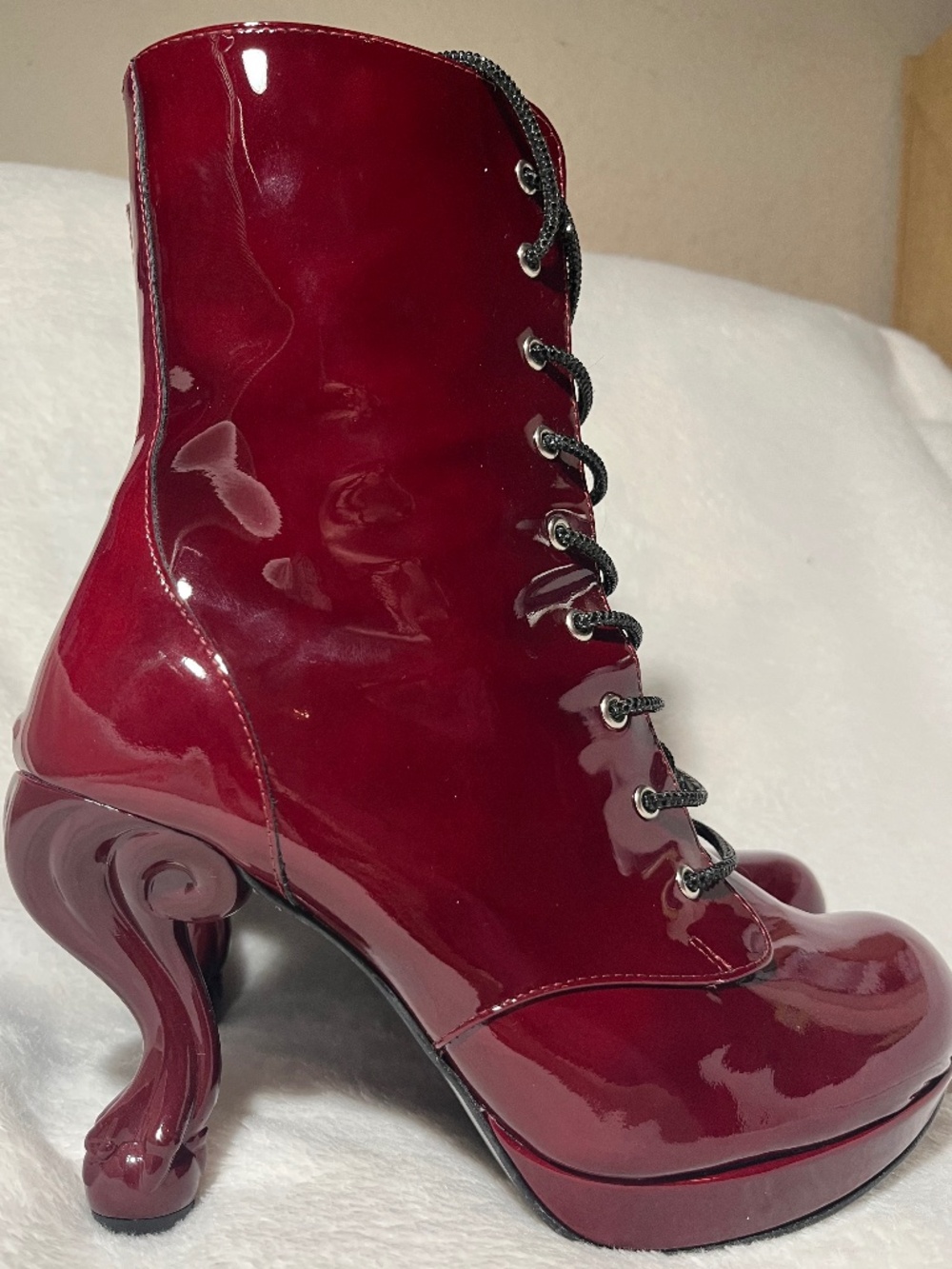 Fluevog Victoria red patent boots size 8